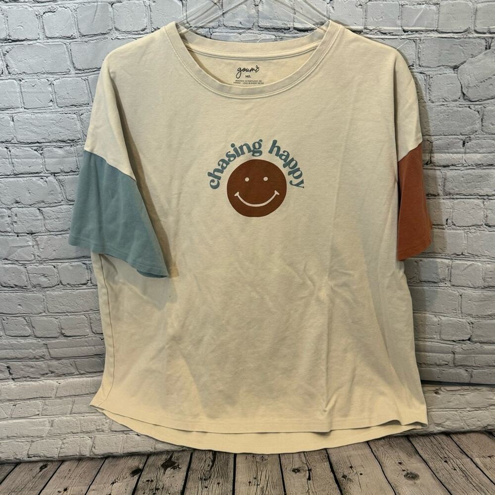 Goumi Chasing Happy Women’s Shirt